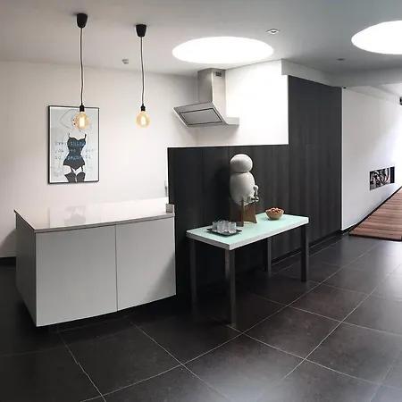 B&B Aangenaam Anders Bed & Breakfast Diest